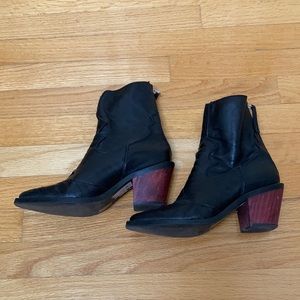 Gorgeous Topshop cowboy boots